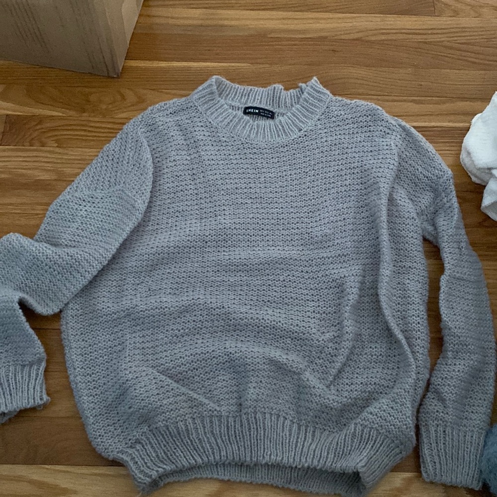 Grey sweater